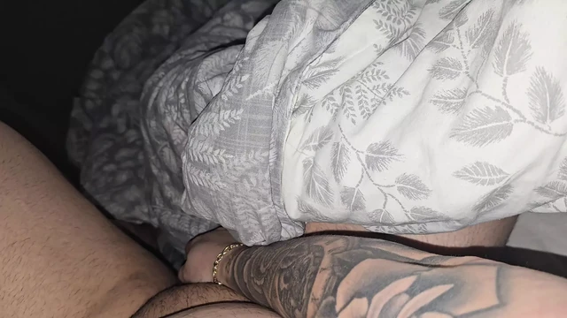 Step mom tattooed hand slip into step son dick without shame