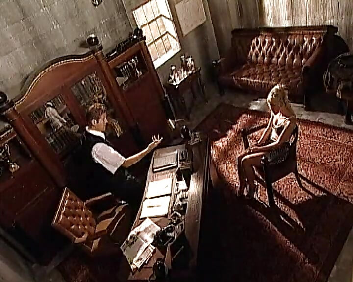 L avvocata del diavolo Sc 3 full threesome scene