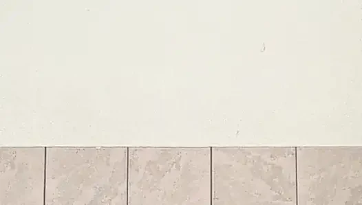BBW-prinzessin lutscht seinen schwanz mit ihrem frechen stiefvater unter wasser