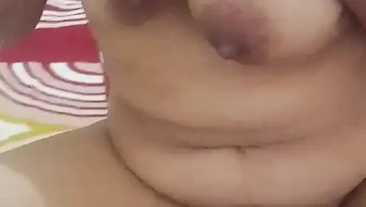 Curvy Wife Fingering