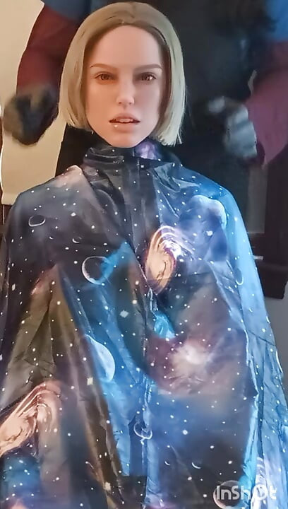Jennifer haircutting cape modeling session