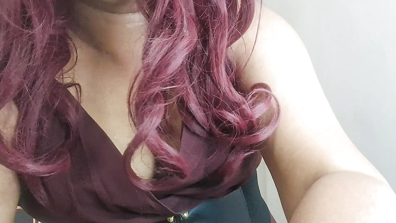 Hotty hotty girl swingning para você assinar collbrate como compartilhar