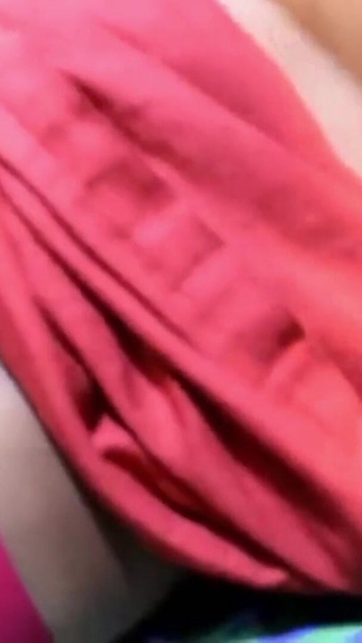 Indian Bhabhi Fucking Delivery Boy in Doggy Style wearing Saree while her Husband is Out of tow | Clip 1