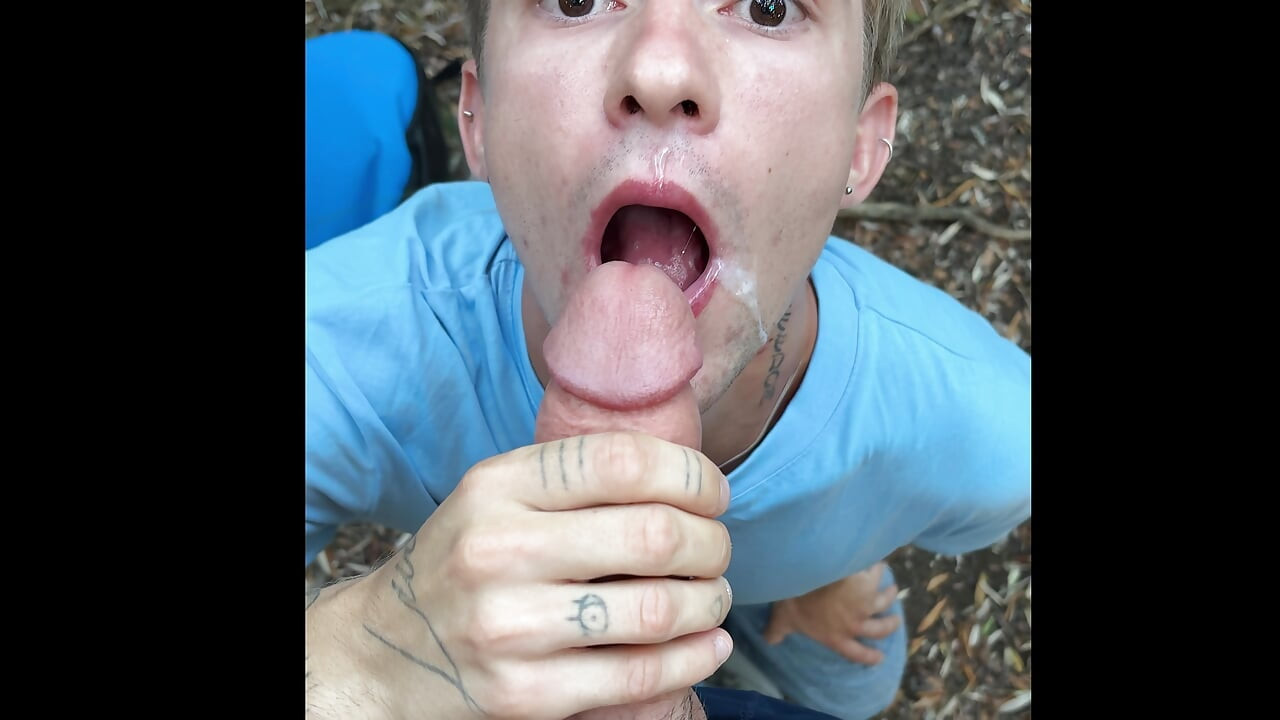 Guy with Big Cock Fuck Cute Twink's Tight Ass