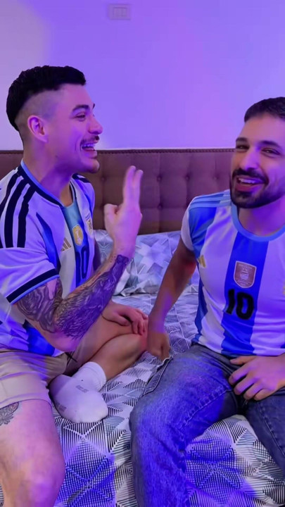 Lose the bet on the World Cup and must eat my dick!