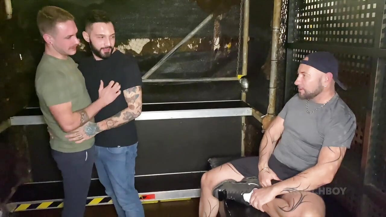 Igor Lucios fodido em pêlo por Apolo Adrii