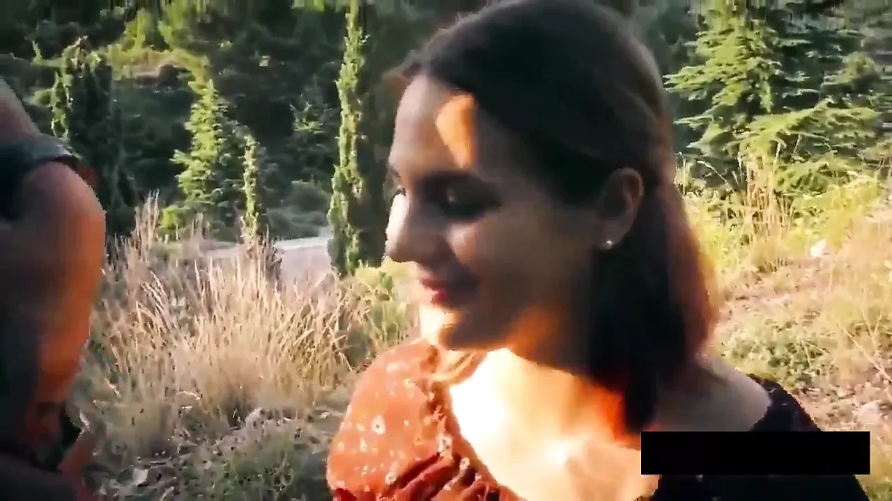 Creampie oral yang luar biasa di luar