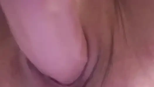 İşe gitmeden önce hızlı dildo sikişi