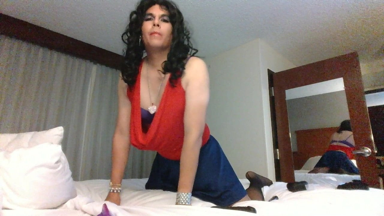 Crawl on the bed