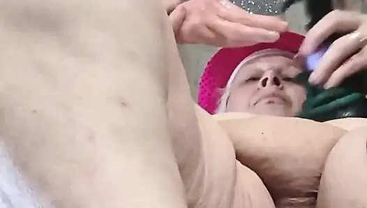 Bütün el dayana olduğundan daha fazlası