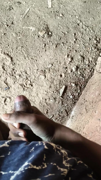 masterbution a solo boy in village house pending cum