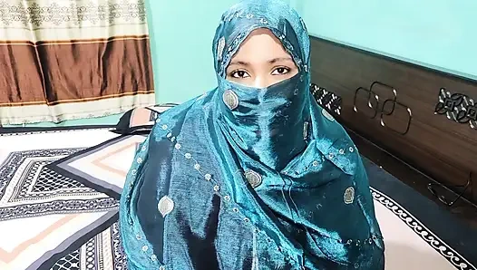 Tesettürlü üvey kız kardeşimin amını siktim.