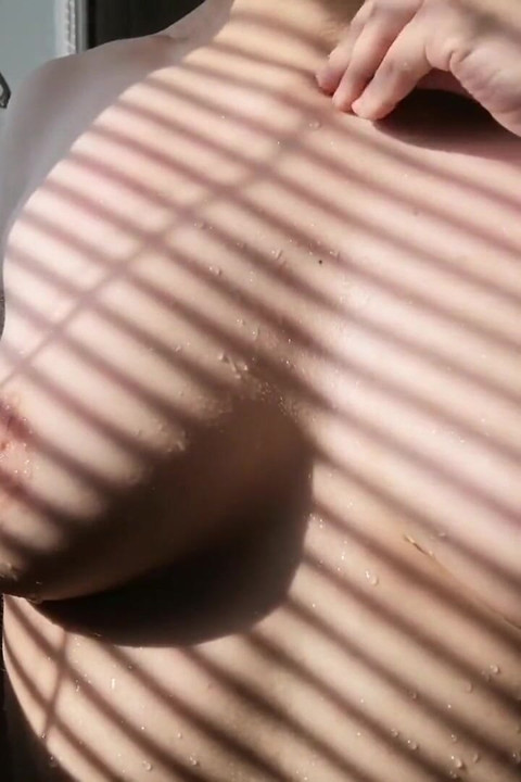 아이스 젖탱이 플레이