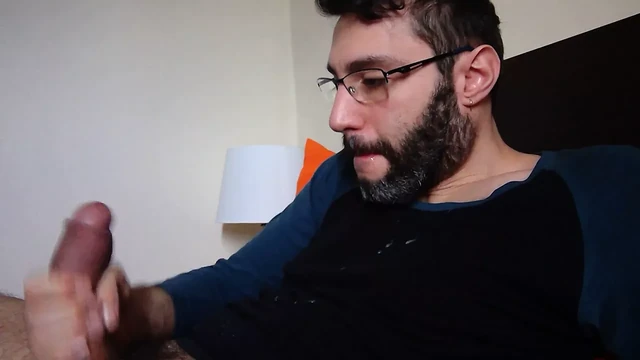 Итальянский член с большой спермой