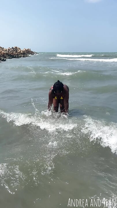 Beautiful Colombian On The Beach I Seduce Her To Take Her To My Room