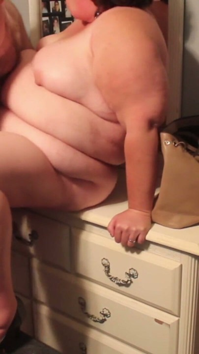 BBW Milf husmor speilsex | Klipp 1