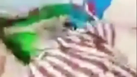 Üvey kız sanjay inleyerek mastürbasyon yapıyor