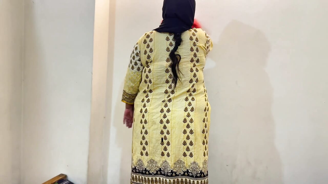My Beautiful Big Ass & Big Tits Hot Roommate Without Pant Wearing Hijab Kamiz Panty & Clean Our Room