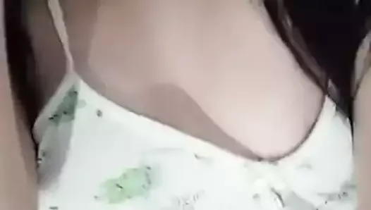 Brazilian girl has nipple slip on BIGOLive