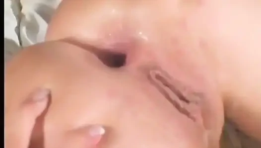 Сексуальная блондинка дико трахается раком перед сливочным камшотом на лицо