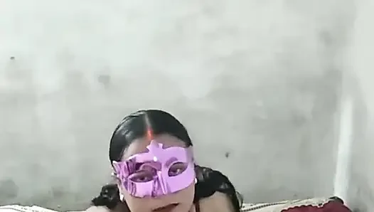 Hintli kadın sikişiyor