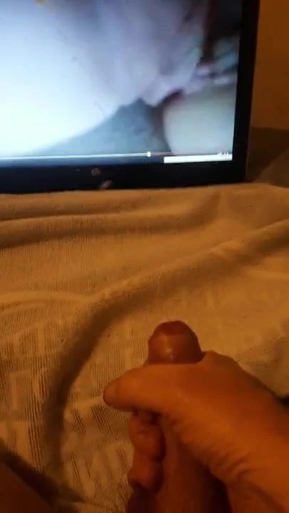 Streed7 does us a tribute, nice cum shot!