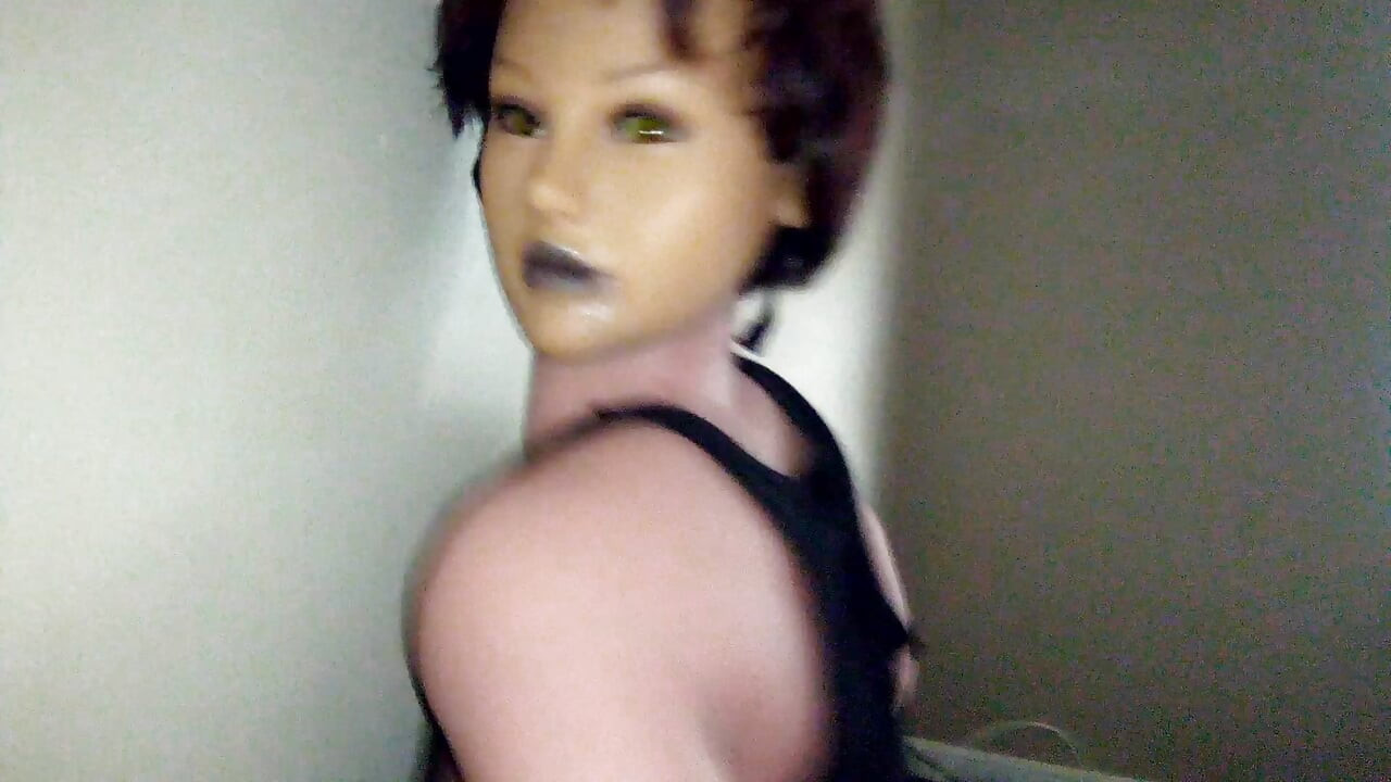 'Big-Booty Sex-Doll Swap 101'