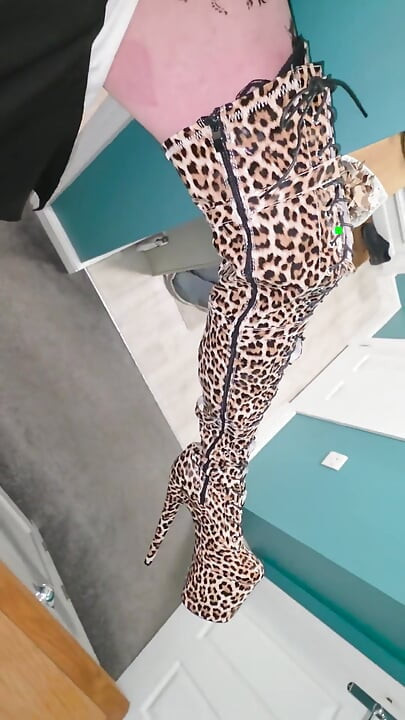 CD Anal Compilation of Gaping Stretching and Being Fucked by a Machine 2026