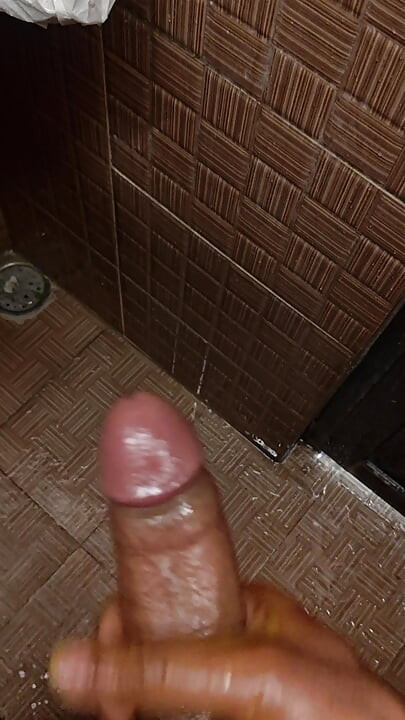 4k indiano quente garoto no banheiro pau grande