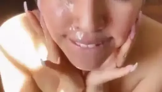 Sexy cumshot on this babes face
