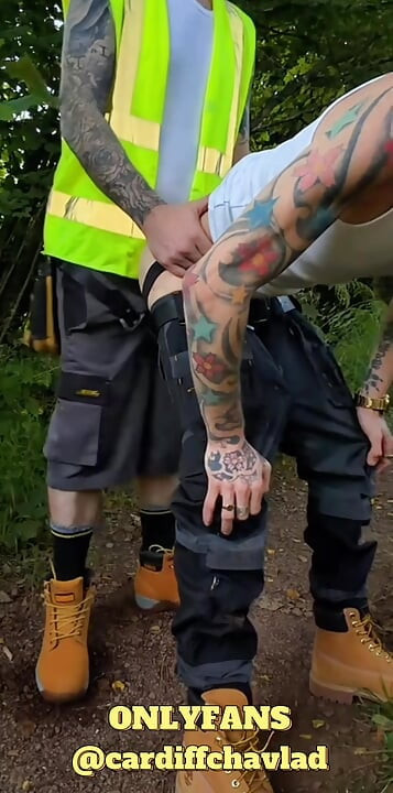 Construction Workmen fuck outdoors and cum