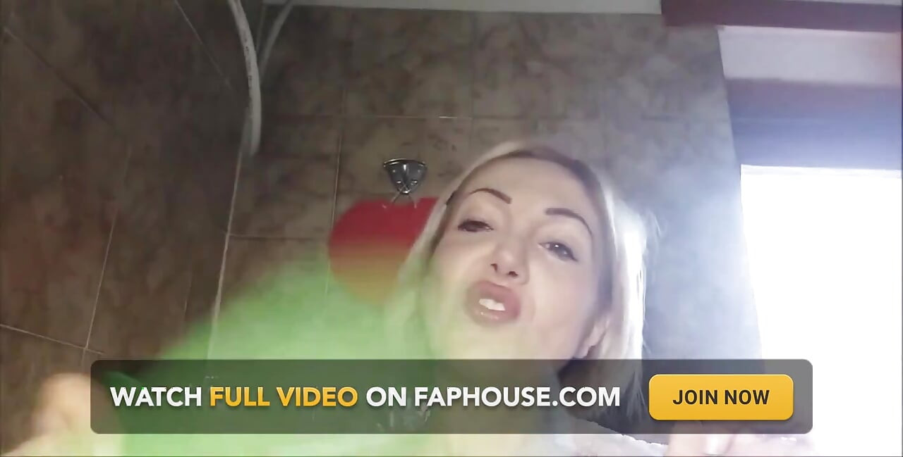 When a MILF Is Excited, Balloons Are Also Useful for Masturbating