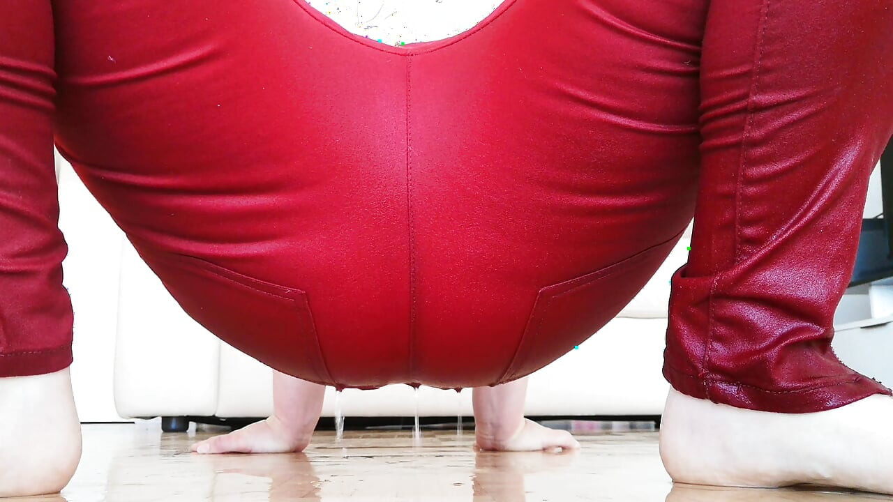 Wetting: Big Booty and Tight Red Jeans