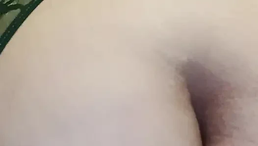 BBW reitet großen dicken dildo in ouvert dessous