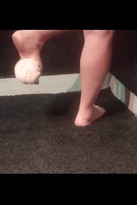 Mel Play with Pet 1