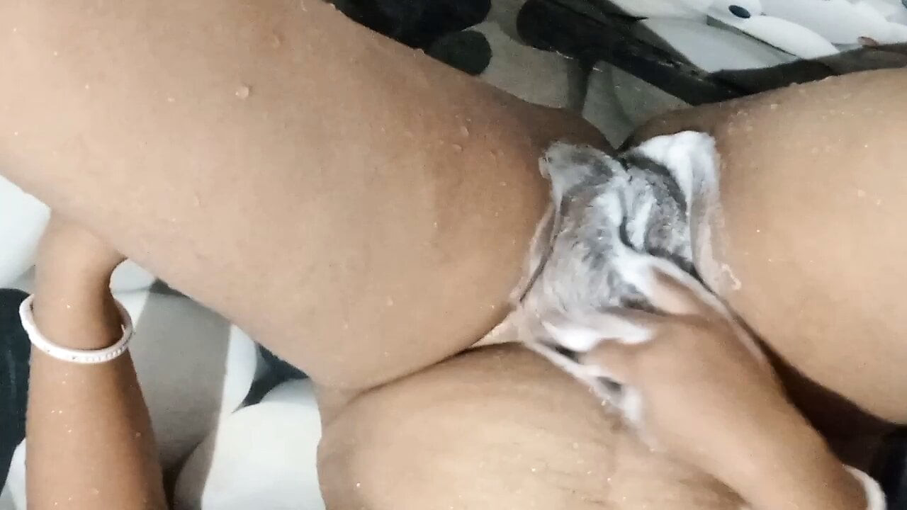 Sexy Rii having fun in bathroom with her boyfriend