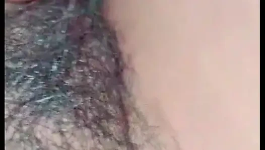 Если ты готов трахаться, позволь мне подчистить свои волосы.