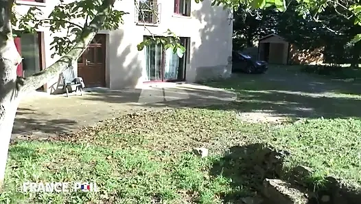 Teen Slut Gets Her Ass Pounded and Creamed Outdoor