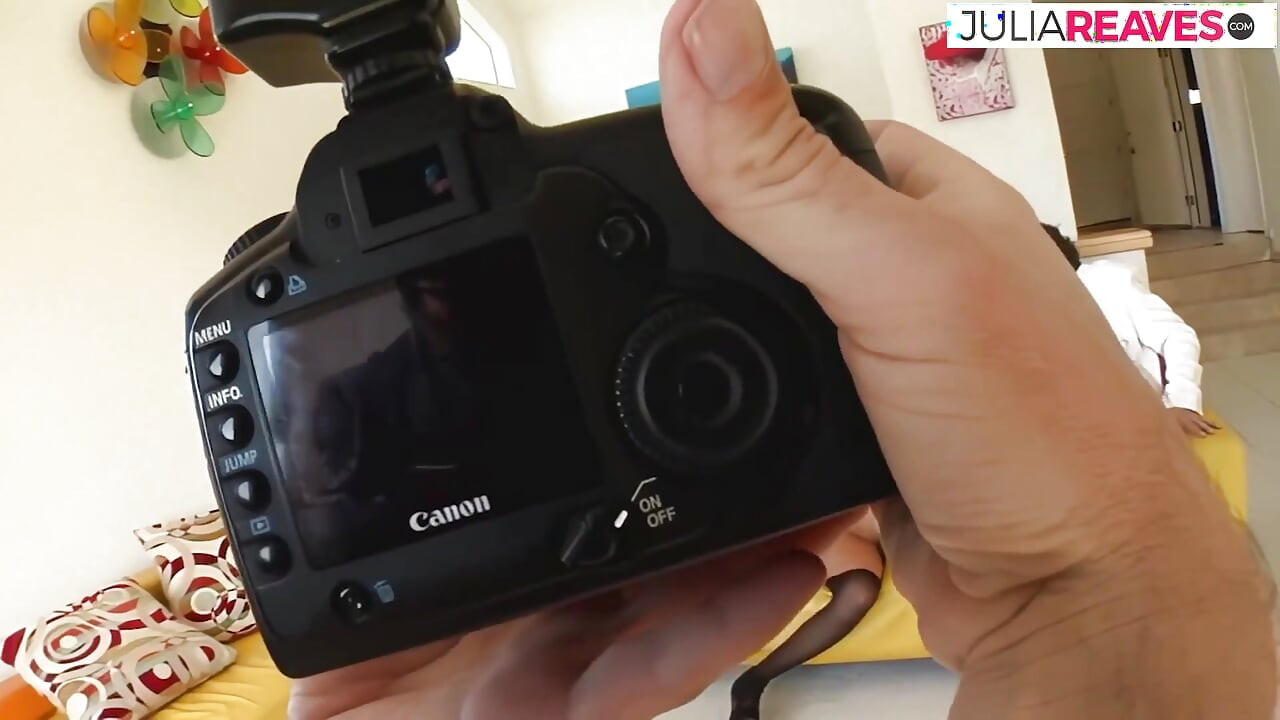 Hete meid zuigt pikken naar mond cumshot na een harde neukpartij