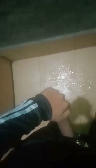 I masterbad along, see my dick,