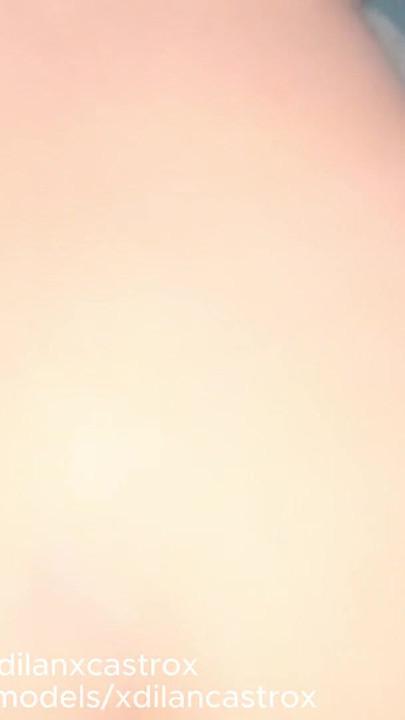 КРАСИВЫЙ ТВИНК СКАЧЕТ БЕЗ ПРЕЗЕРВАТИВА НА ЧЛЕНЕ ЛЮБОПЫТНЫХ ГЕТЕРО И ДЕЛАЕТ ЕМУ ЖЕСТКИЙ АНАЛЬНЫЙ СЕКС С КРИМПАЕМ | Клип 1