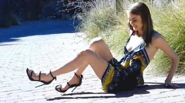 Sexy girl can not stand up in High Heels