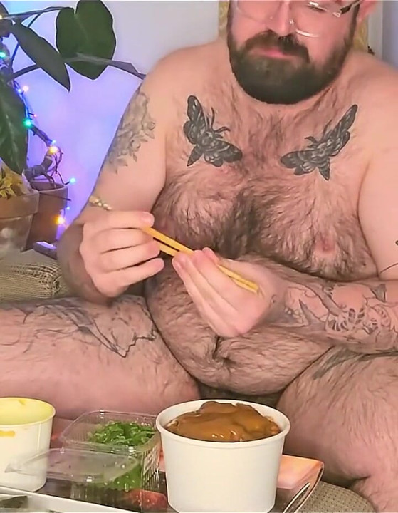 Stepdaddy Stuffs His Face with a Takeaway and Enjoys It so Much He Wanks with the Sauces!