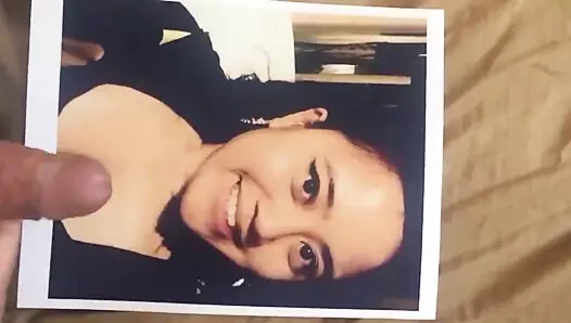 Asyalı kız boşalıyor