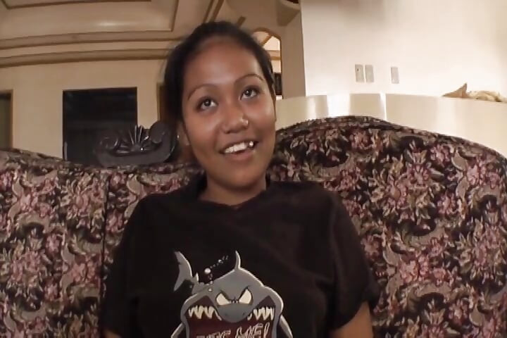 Thai whore riding on the couch on her casting