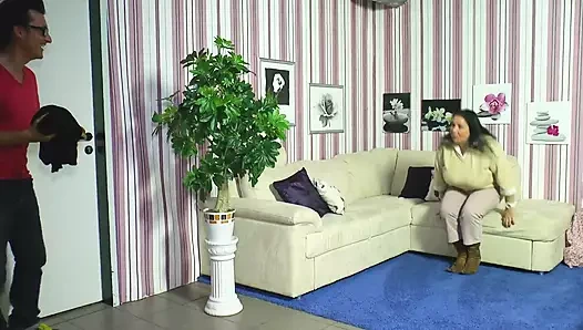 Muss zuerst mein durchsichtiges kleid und dann fick mich und meine reife muschi super heiß