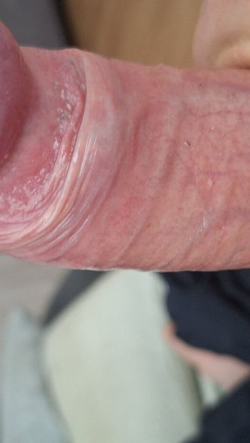 Cumshot for my girlfriend when i masturbate and cum on my phone, she love it