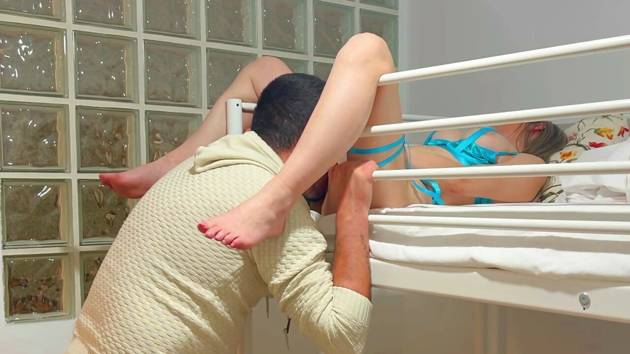 Wake up stepsister! It's time to fuck !