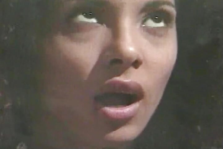 Awek sempurna dijilat zakar tekak selepas dijilat pepeknya