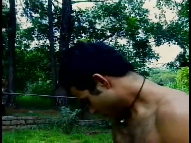 hot laitin trni ka jordaar pol aadmi dvara choosa jaata hai aur chudaee hoti hai